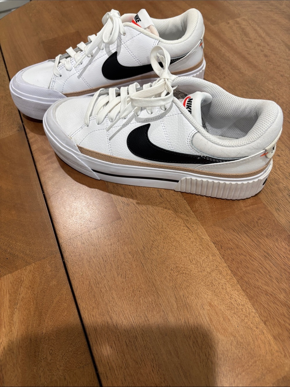 Nike Court Legacy Lift Sneakers Women’s 8 Like-New White/Black/Tan - Picture 3 of 10
